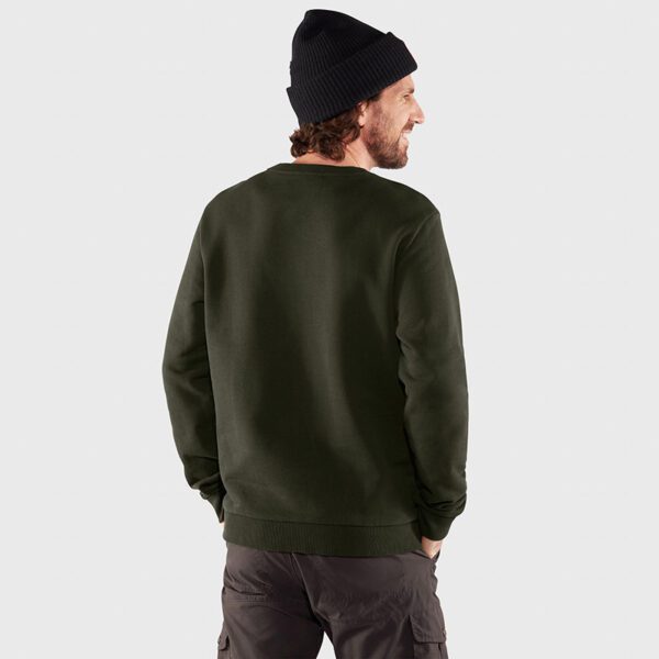 fjallraven-logo-sweater-forest-model-rear